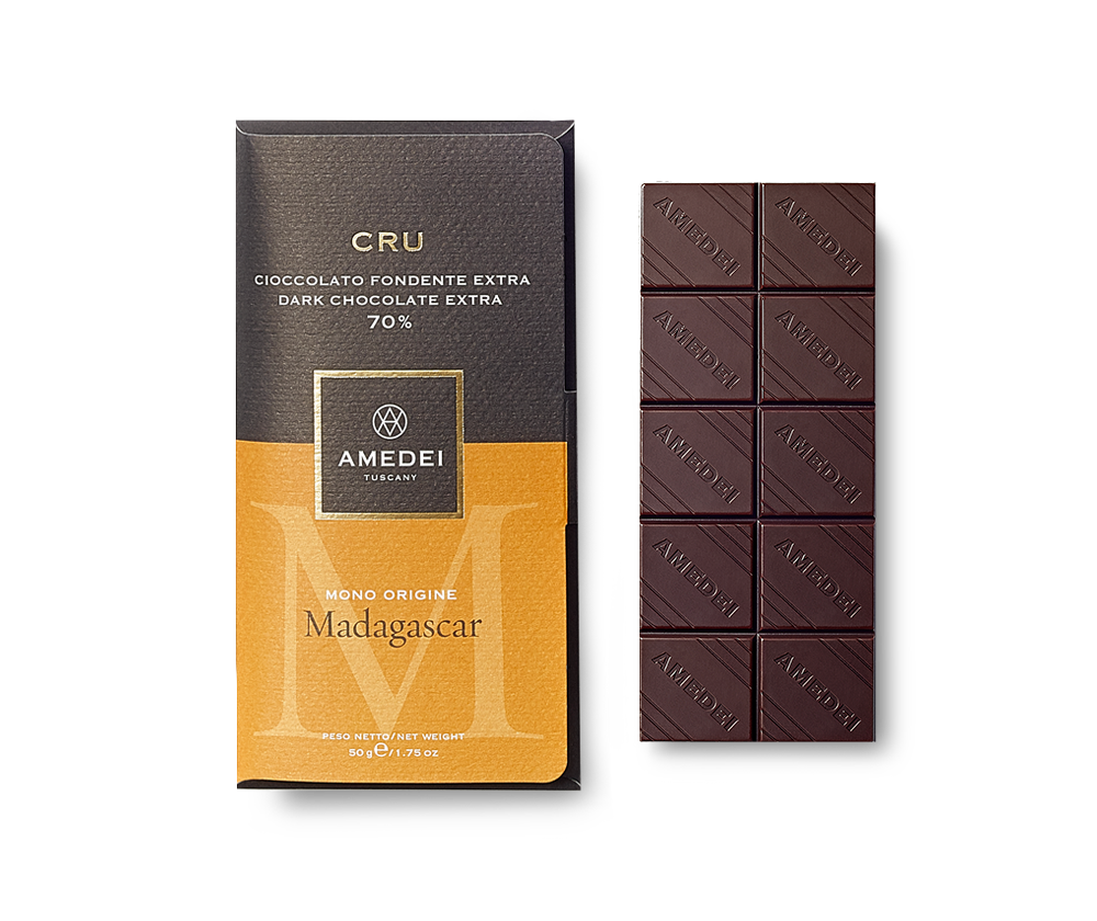 Amedei Cru Madagascar 70% Dark Chocolate Bar Open