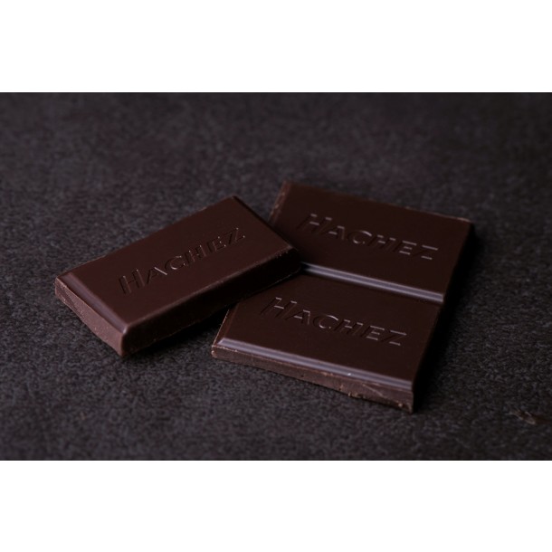 Hachez São Tomé 73% Dark Chocolate Bar open piece