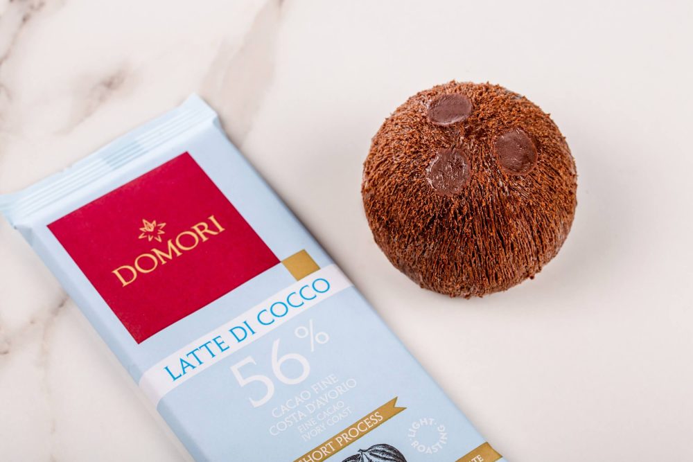 Domori Latte de Cocco 56% Milk Chocolate Bar with Coconut Milk 3