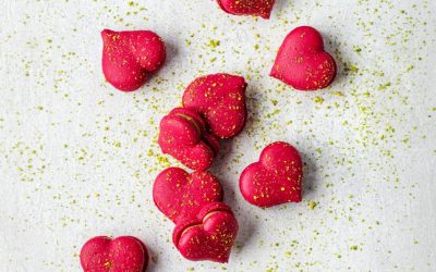 deZaan Pistachio & Cherry ‘Heart’ Macarons