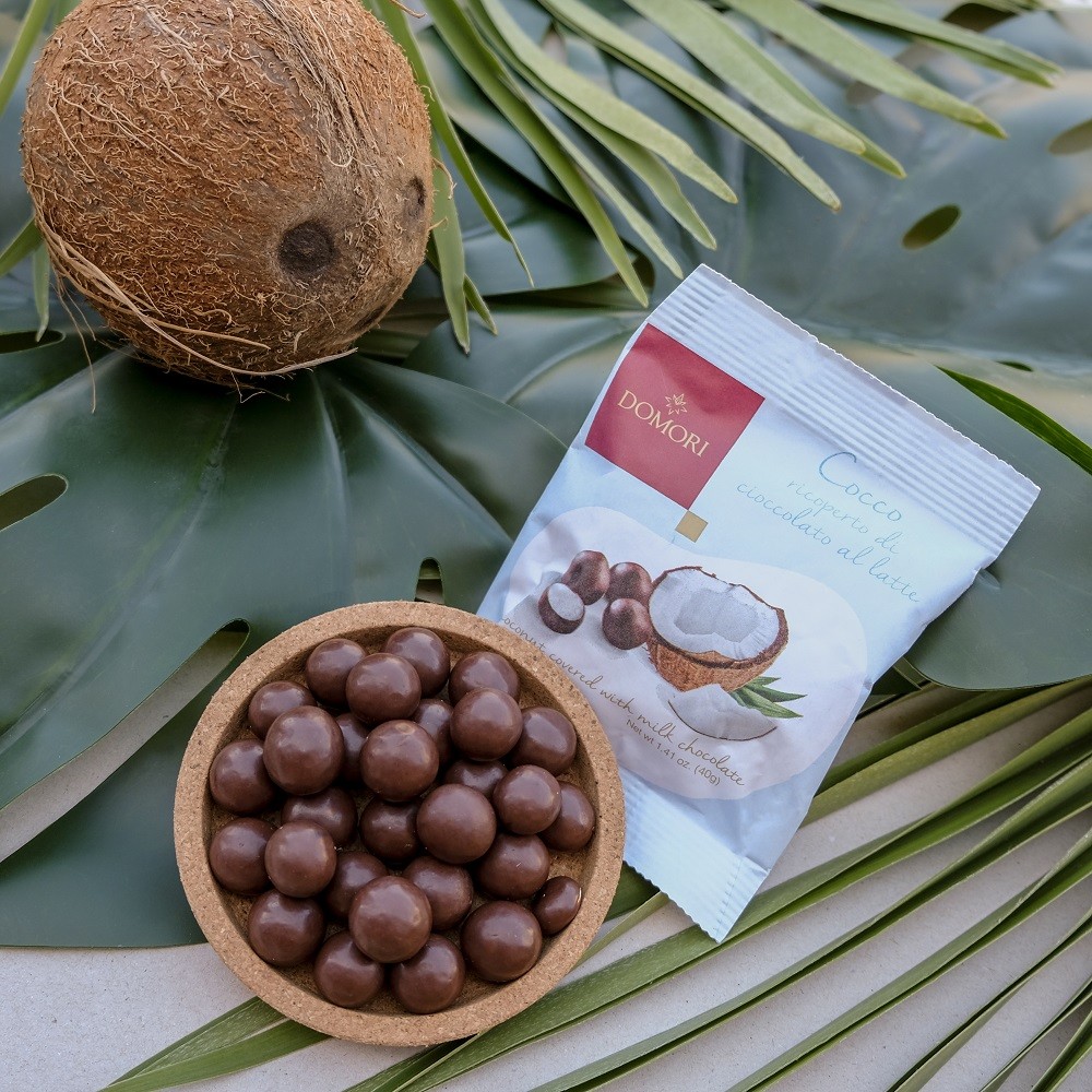 Domori Dragées 50% Milk Chocolate Covered Coconut Cubes (40g) Lifestyle 2 Domori Dragées 50% Milk Chocolate Covered Coconut Cubes (40g) Lifestyle 2