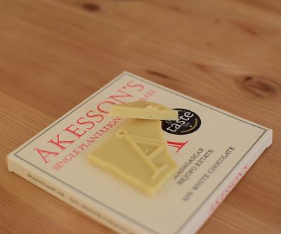 Akesson's White Chocolate Bar Lifestyle