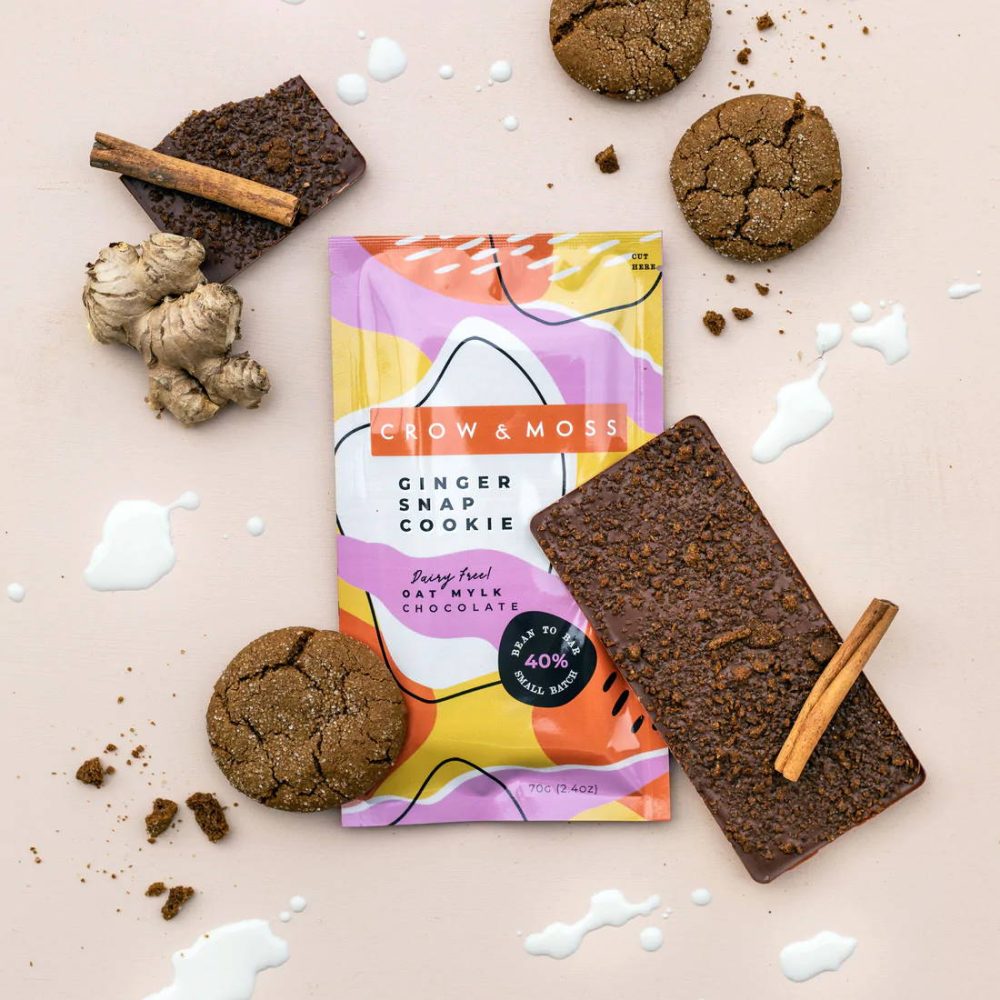 Crow & Moss 40% Oat Mylk Chocolate Bar with Gingersnap Cookie Lifestyle